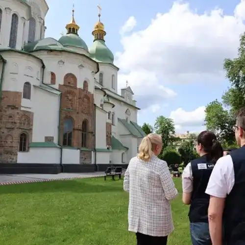Kyiv: UNESCO is deeply concerned about threats to World Heritage in Ukraine’s capital