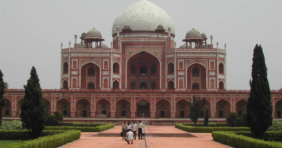 examples of mughal architecture