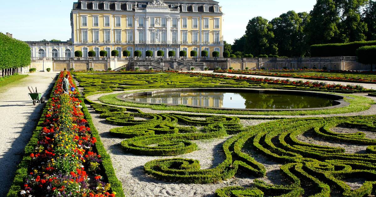 Castles of Augustusburg and Falkenlust at Brühl - UNESCO World Heritage  Centre