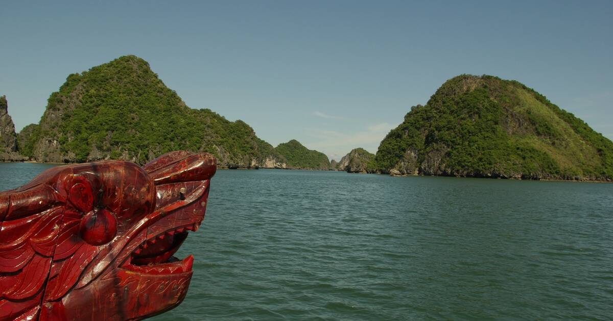 Hạ Long Bay - Wikipedia