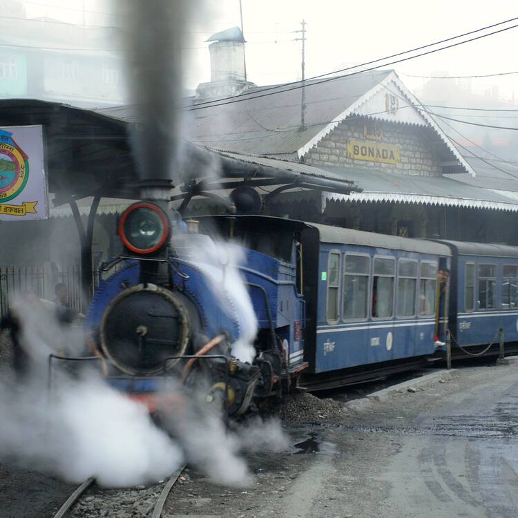 Bangla Meaning of Track