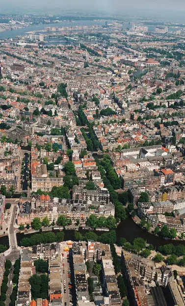 Zone des canaux concentriques du 17e siècle à l'intérieur du Singelgracht à Amsterdam