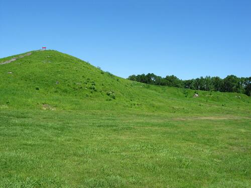 UNESCO World Heritage Centre - Document - Monumental Earthworks of ...