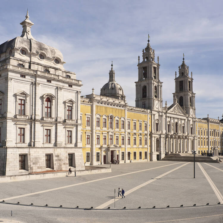 Royal Building of Mafra – Palace, Basilica, Convent, Cerco Garden