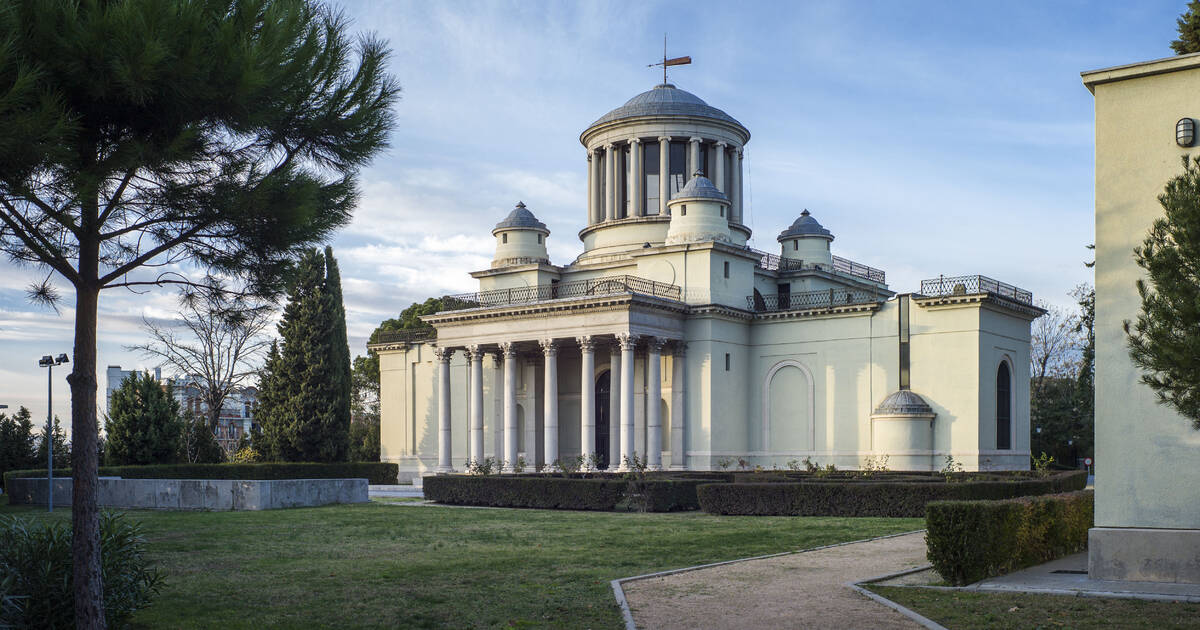 Art Now and Then: Buen Retiro Park, Madrid, Spain