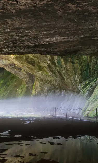 Peintures pariétales de la grotte de Shulgan-Tash